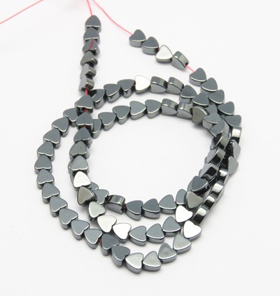 Hematit srdíčka, 4 mm, 20 návleků (na objednání)
