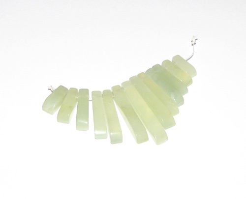 Serpentinit - odstupňované obdelníky