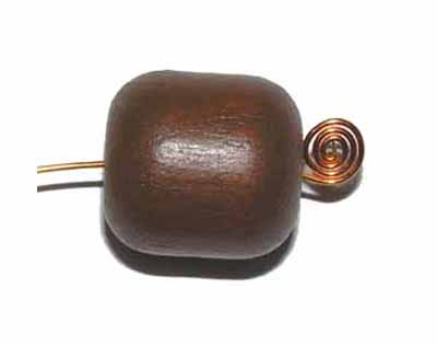 Soudek hnědý, dřevěný, 15 x 16 mm, 10 ks