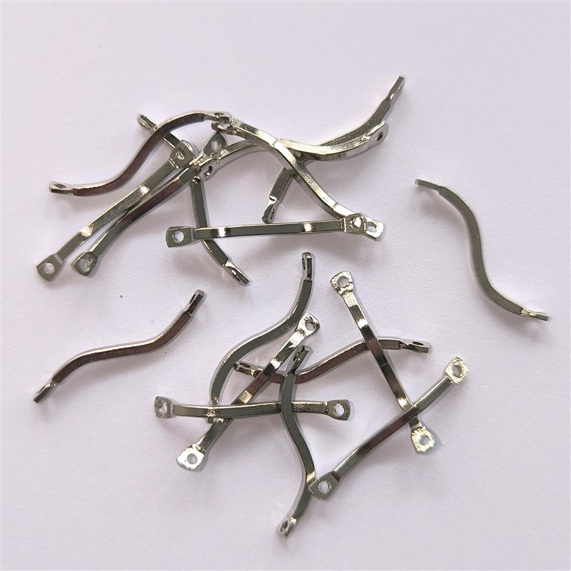 Vlnka hladká, platinová, kovová, 50 ks